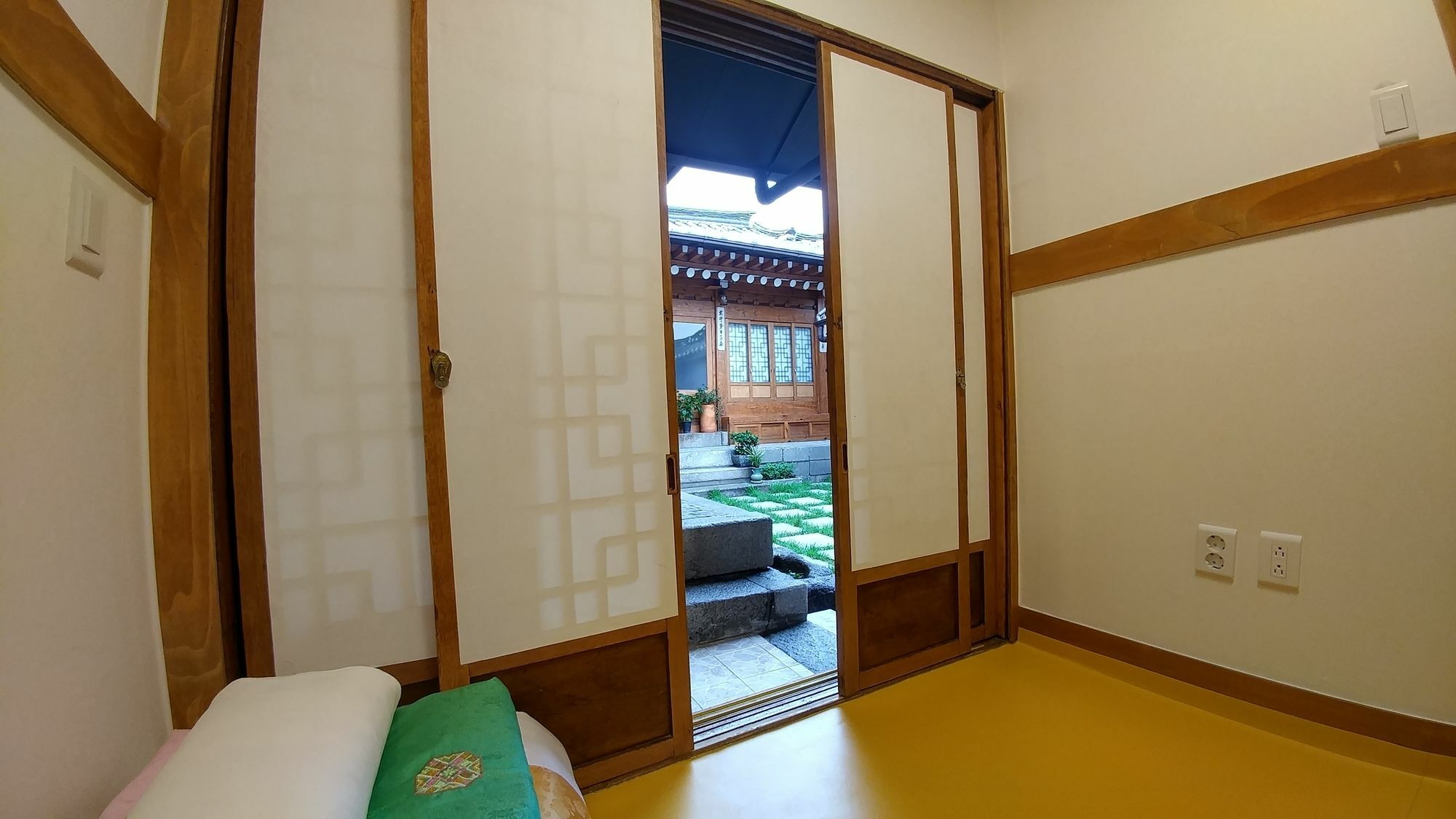 Bukchon Hyosunjae Guesthouse Seoul Ngoại thất bức ảnh